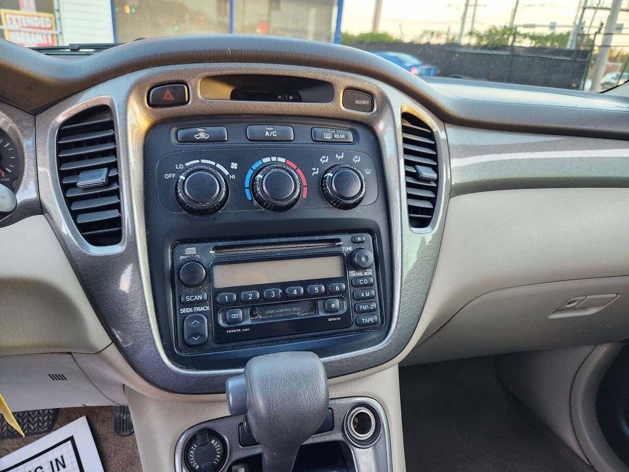 2003 Toyota Highlander for sale at Chicago Auto House in Chicago, IL