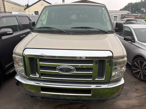 2012 Ford E-Series E-350 SD XLT