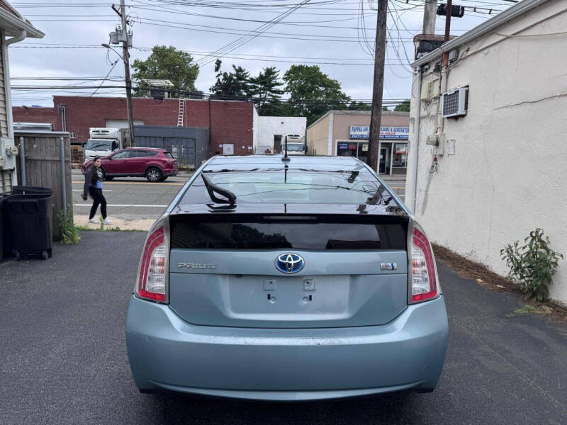 2013 Toyota Prius Three