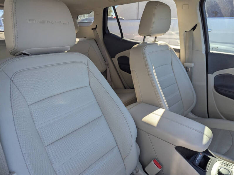 2023 GMC Terrain Denali