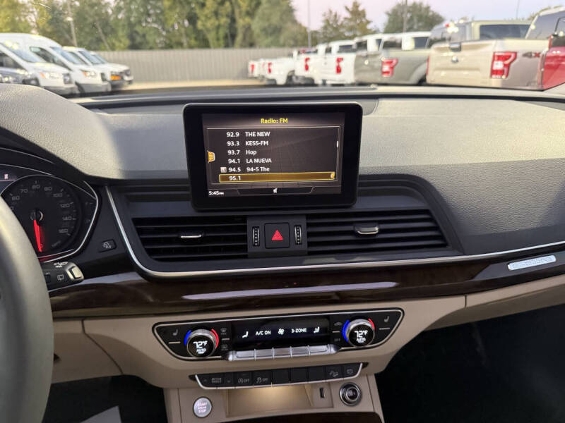 2019 Audi Q5 quattro Premium 45 TFSI