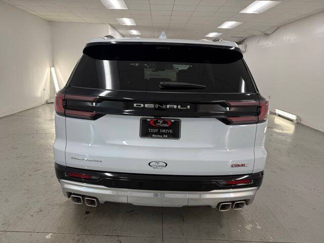 2026 GMC Acadia Denali