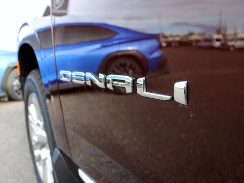 2022 GMC Yukon Denali