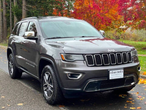 2017 Jeep Grand Cherokee for sale at CLEAR CHOICE AUTOMOTIVE in Milwaukie OR