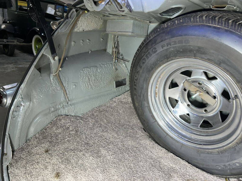 1947 Ford Super Deluxe