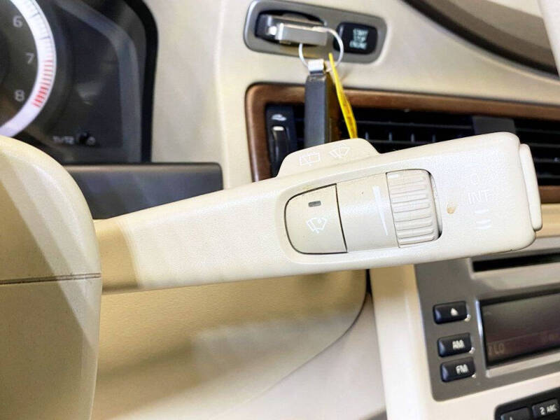 2010 Volvo XC70 3.2
