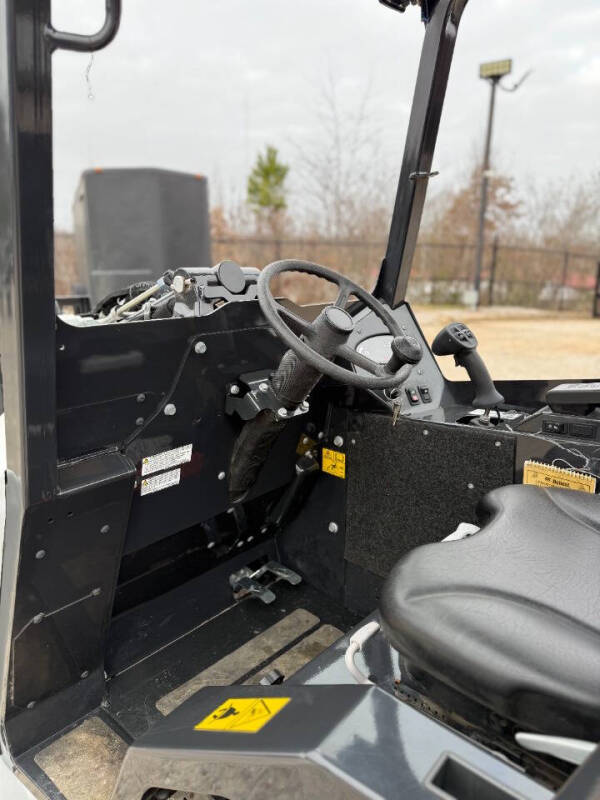 2025 Bobcat L28