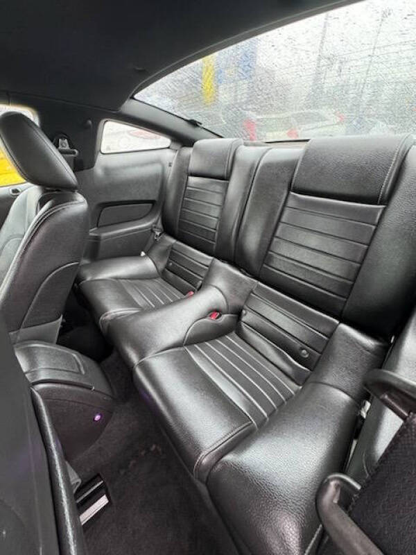 2010 Ford Mustang V6 Premium