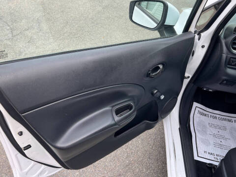 2017 Nissan Versa Note SV