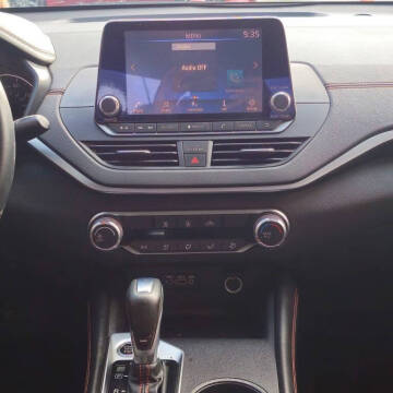 2021 Nissan Altima 2.5 SR