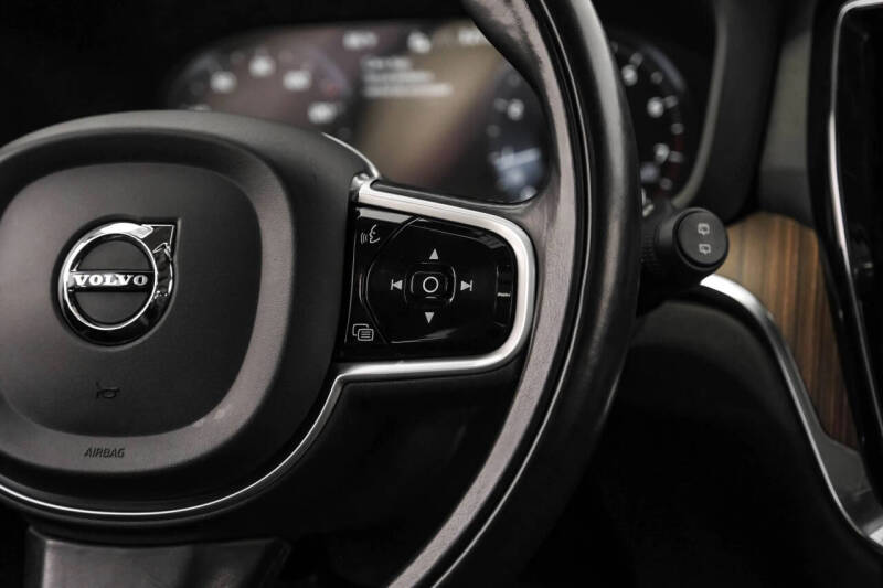 2021 Volvo V60 T5 Momentum