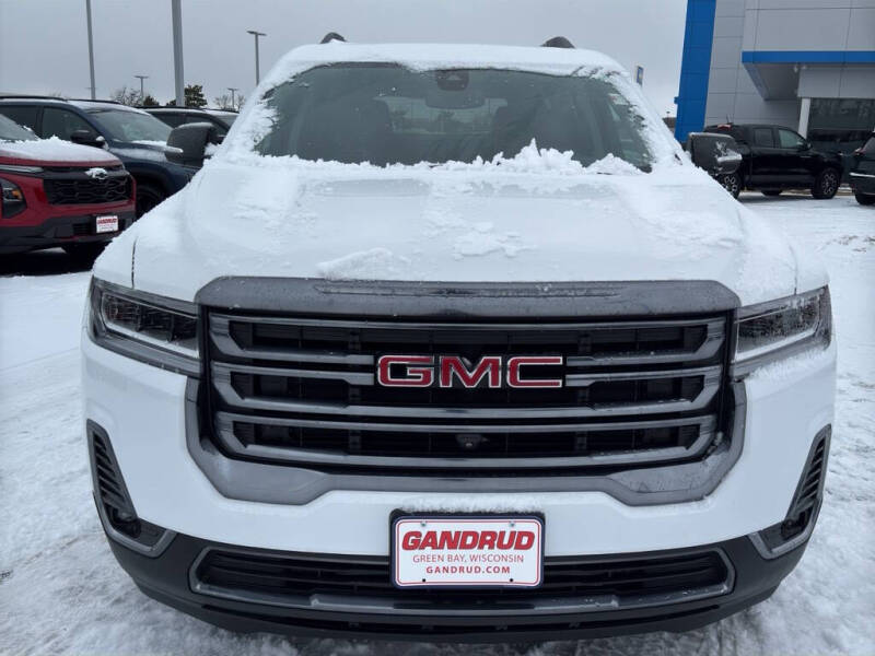 2023 GMC Acadia AT4