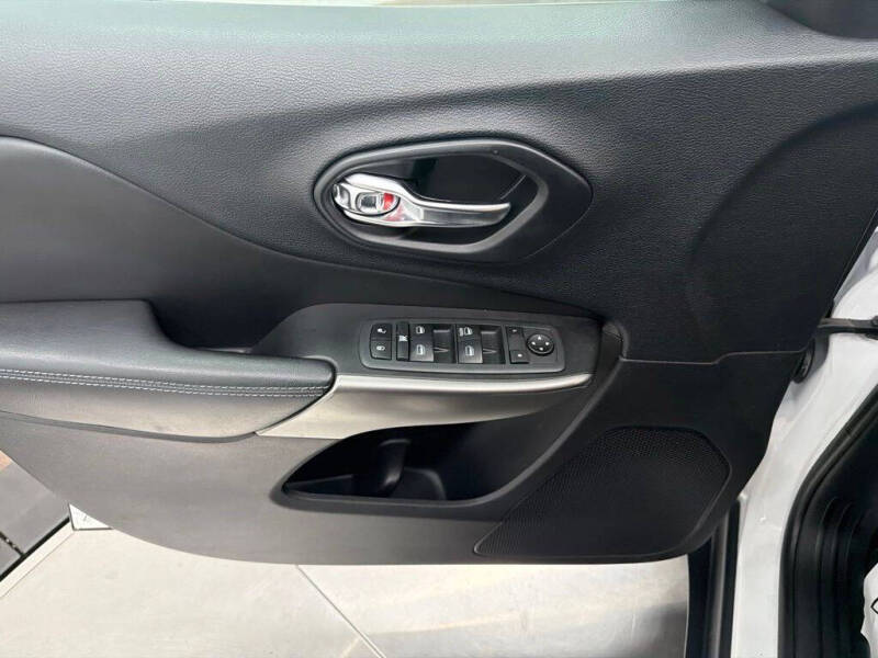 2020 Jeep Cherokee Latitude
