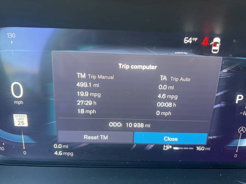 2025 Volvo XC60 B5 Plus Dark Theme