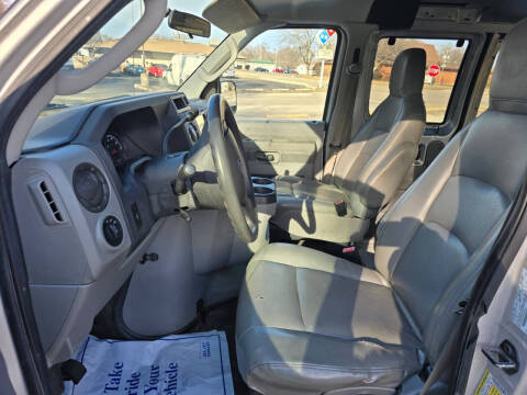 2009 Ford E-Series E-150