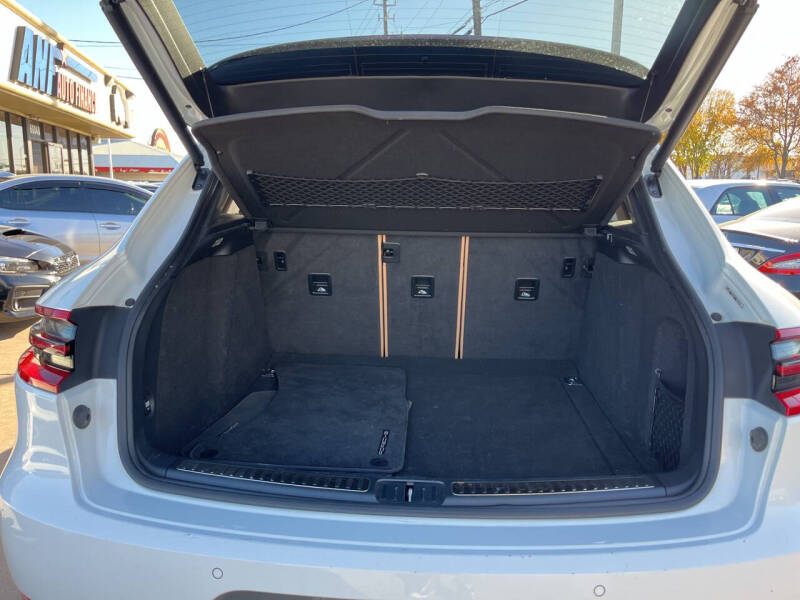 2018 Porsche Macan S