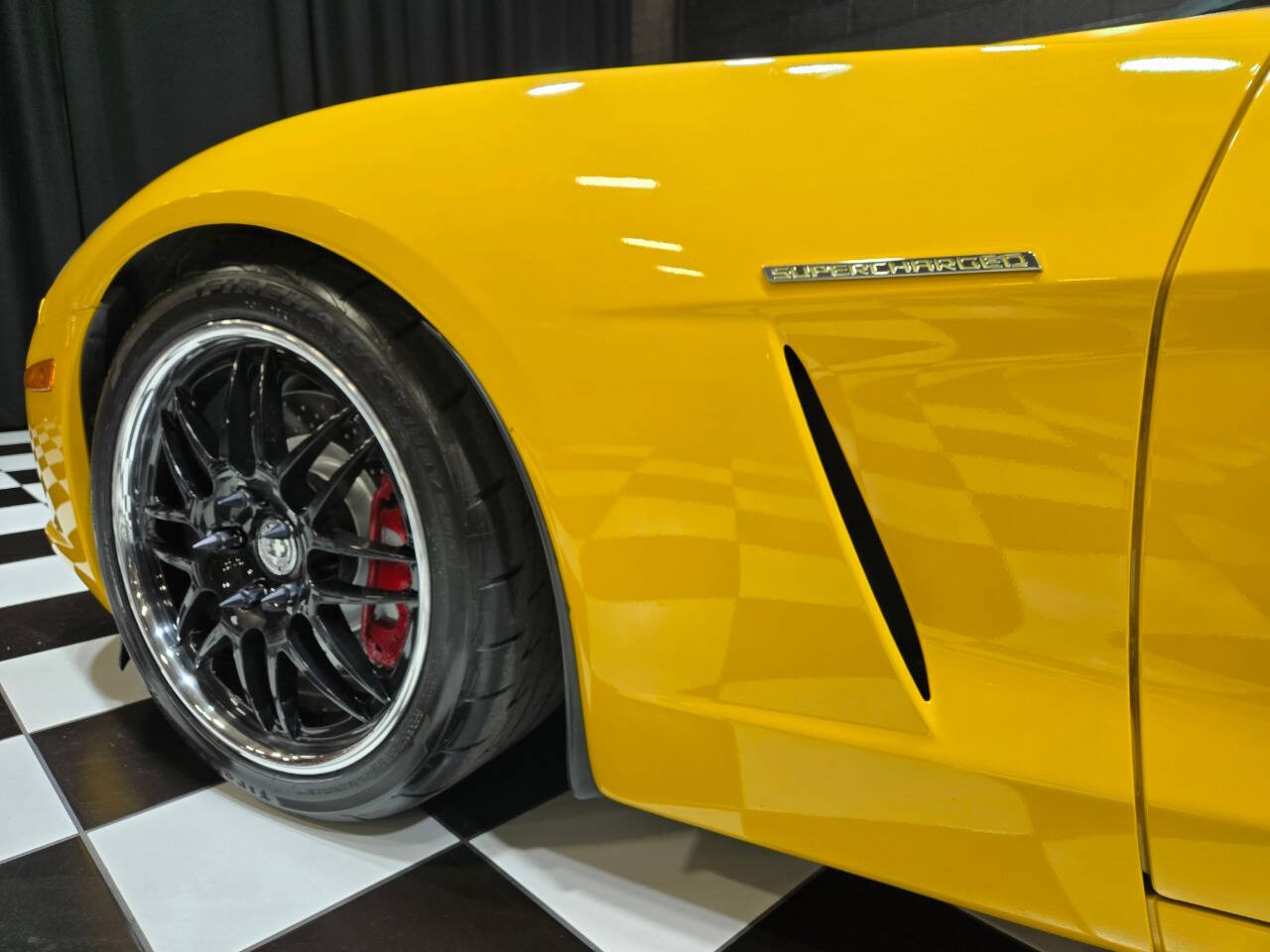 2005 Chevrolet Corvette 15