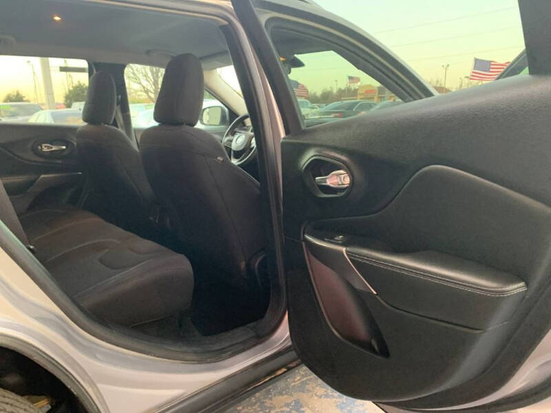 2019 Jeep Cherokee Latitude