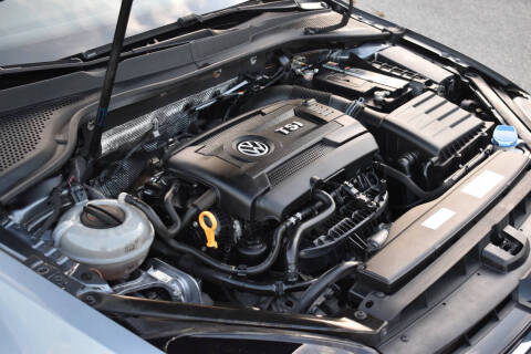 2017 Volkswagen Golf TSI SE