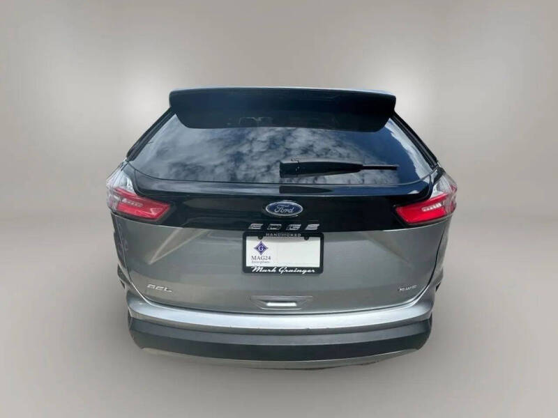 2024 Ford Edge