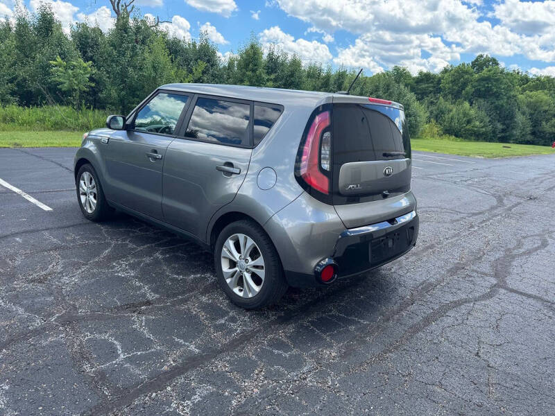 2016 Kia Soul +