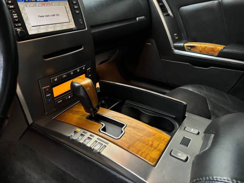 2005 Cadillac XLR