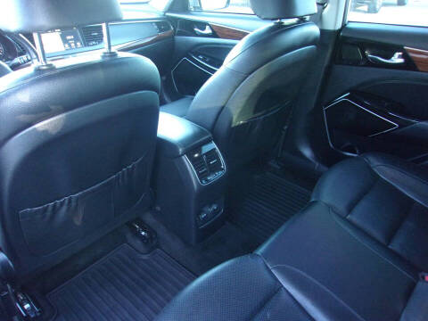 2018 Kia Cadenza Technology