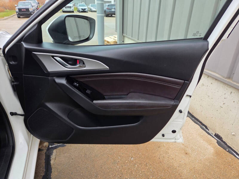 2018 Mazda MAZDA3 Touring