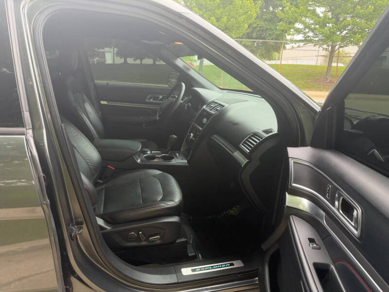 2018 Ford Explorer Sport