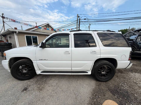 2003 GMC Yukon Denali