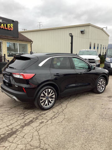 2020 Ford Escape SEL