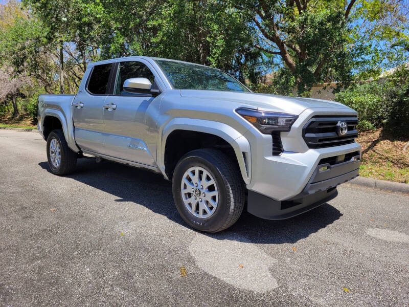 2024 Toyota Tacoma SR5's photo