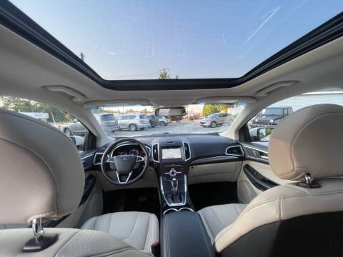 2018 Ford Edge Titanium