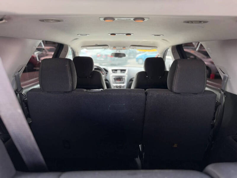 2015 GMC Acadia SLE-1