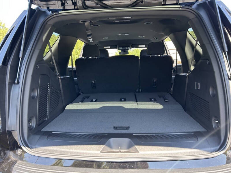 2025 Chevrolet Tahoe LS