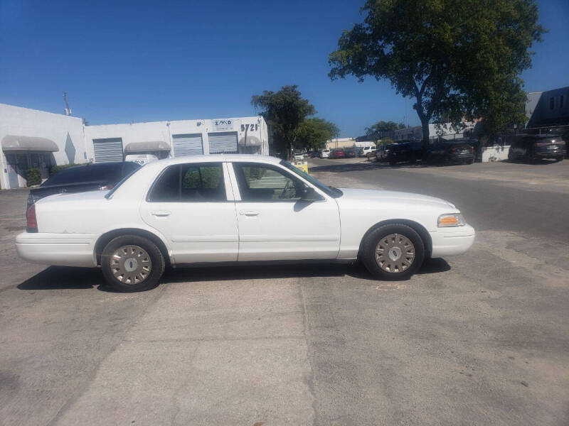 2004 Ford Crown Victoria Police Interceptor