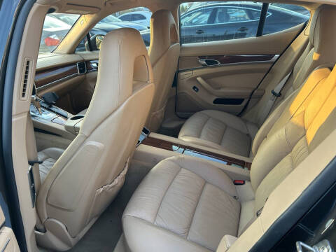 2011 Porsche Panamera