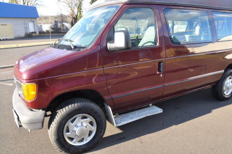2005 Ford E-Series E-350 SD XLT