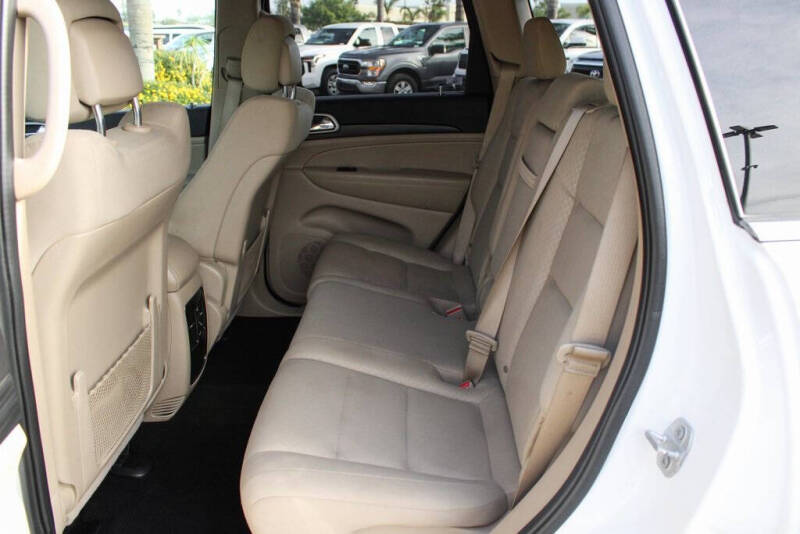 2020 Jeep Grand Cherokee Laredo