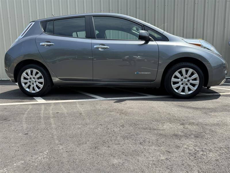2015 Nissan LEAF S