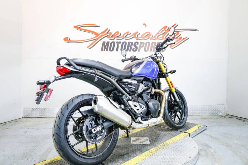 2024 Triumph Speed 400