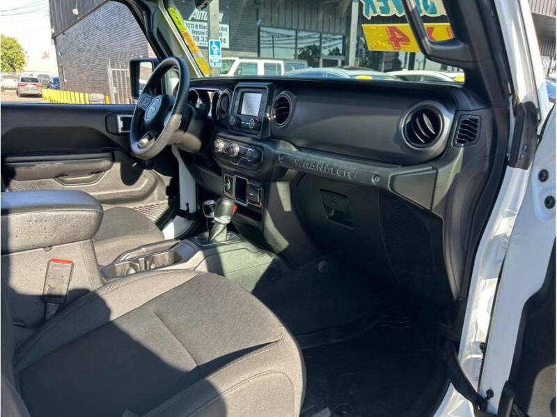 2021 Jeep Wrangler Sport