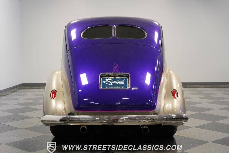 1940 Ford Tudor