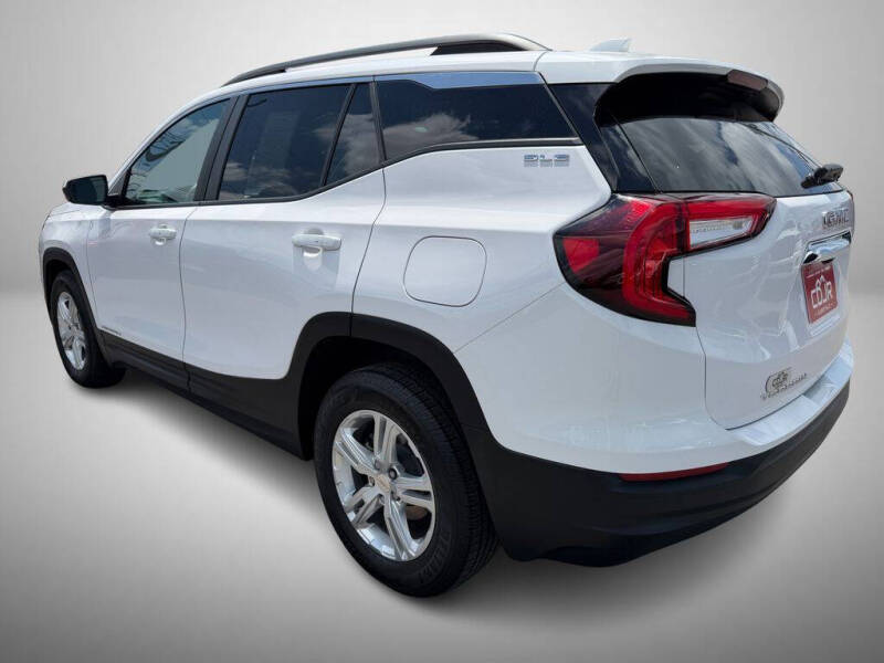 2022 GMC Terrain SLE