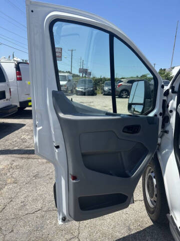 2015 Ford Transit 150