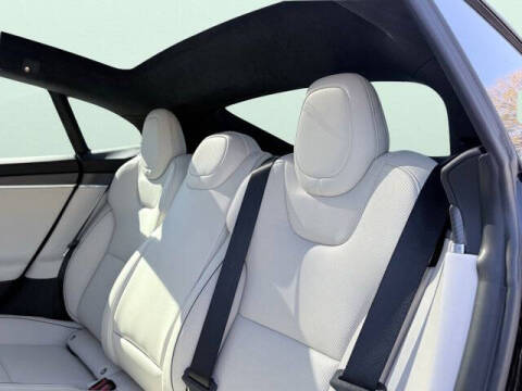 2023 Tesla Model S Plaid