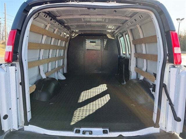 2023 Chevrolet Express 2500