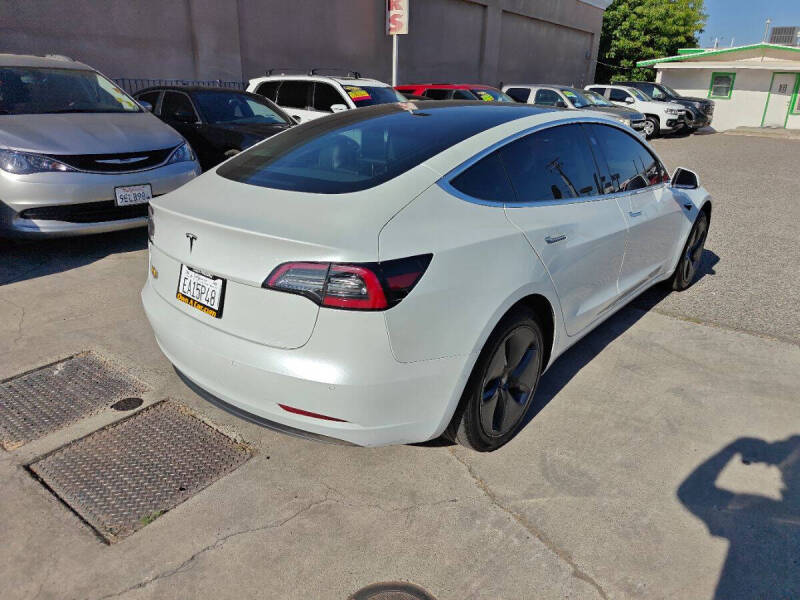 2020 Tesla Model 3 Standard Range