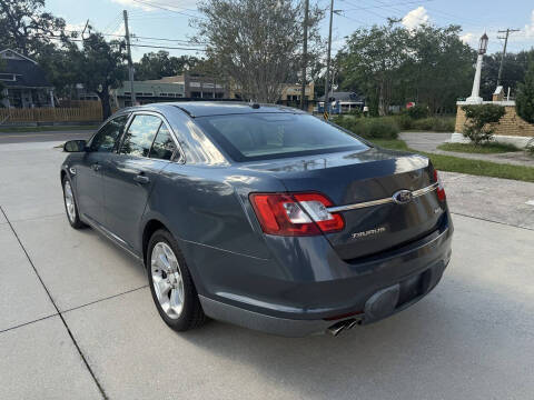 2010 Ford Taurus SEL