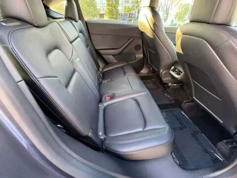 2024 Tesla Model Y Performance